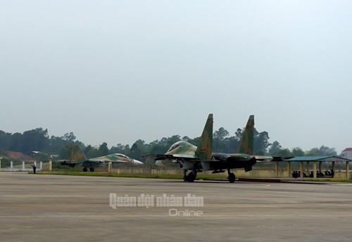 Hổ mang chúa Su-30MK2 Lam Sơn tự tin làm chủ bầu trời